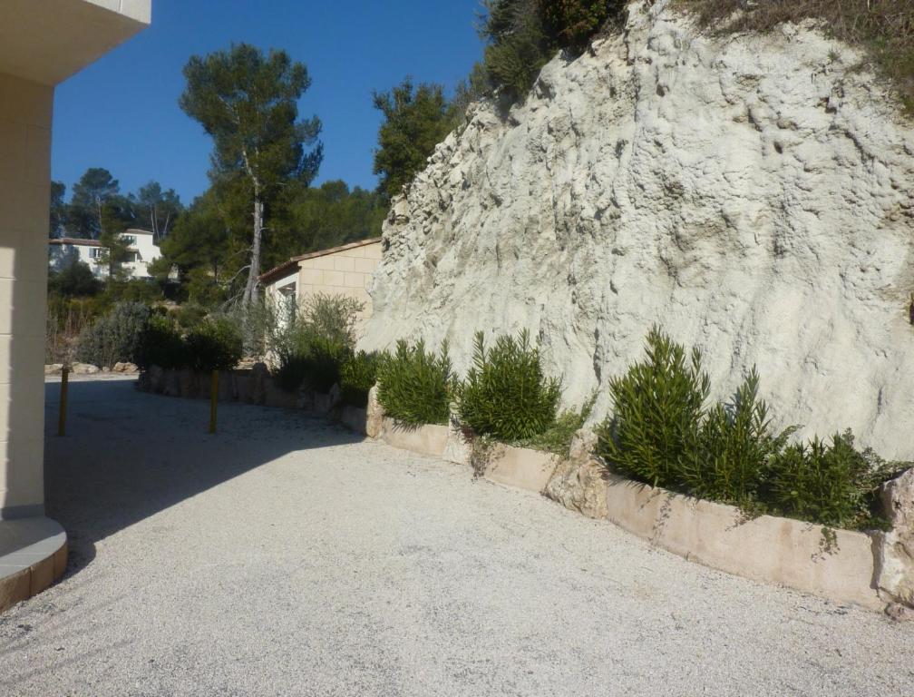 Appart'Hotel Les Rochers Auriol Exterior photo